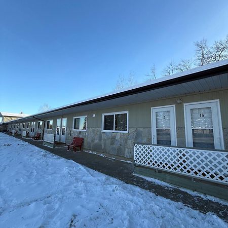 New Country Motel Swan River Extérieur photo