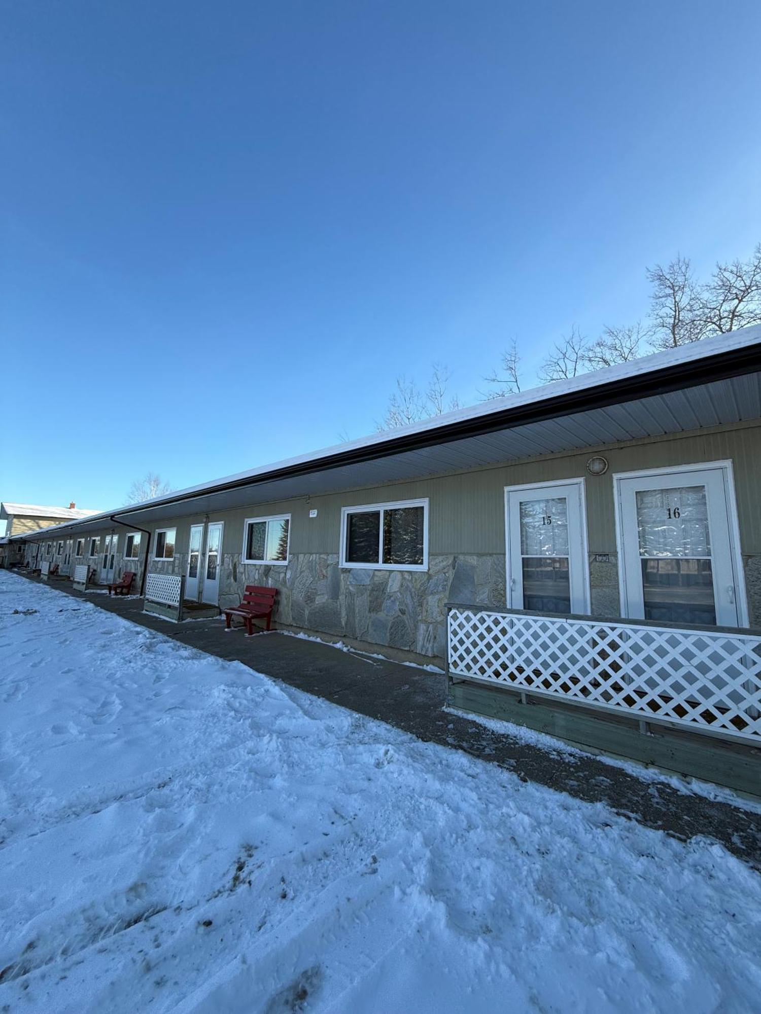 New Country Motel Swan River Extérieur photo